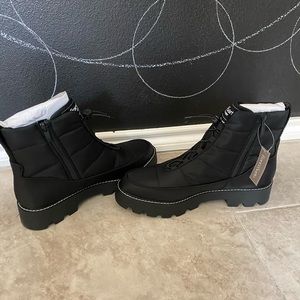 Woman black boots